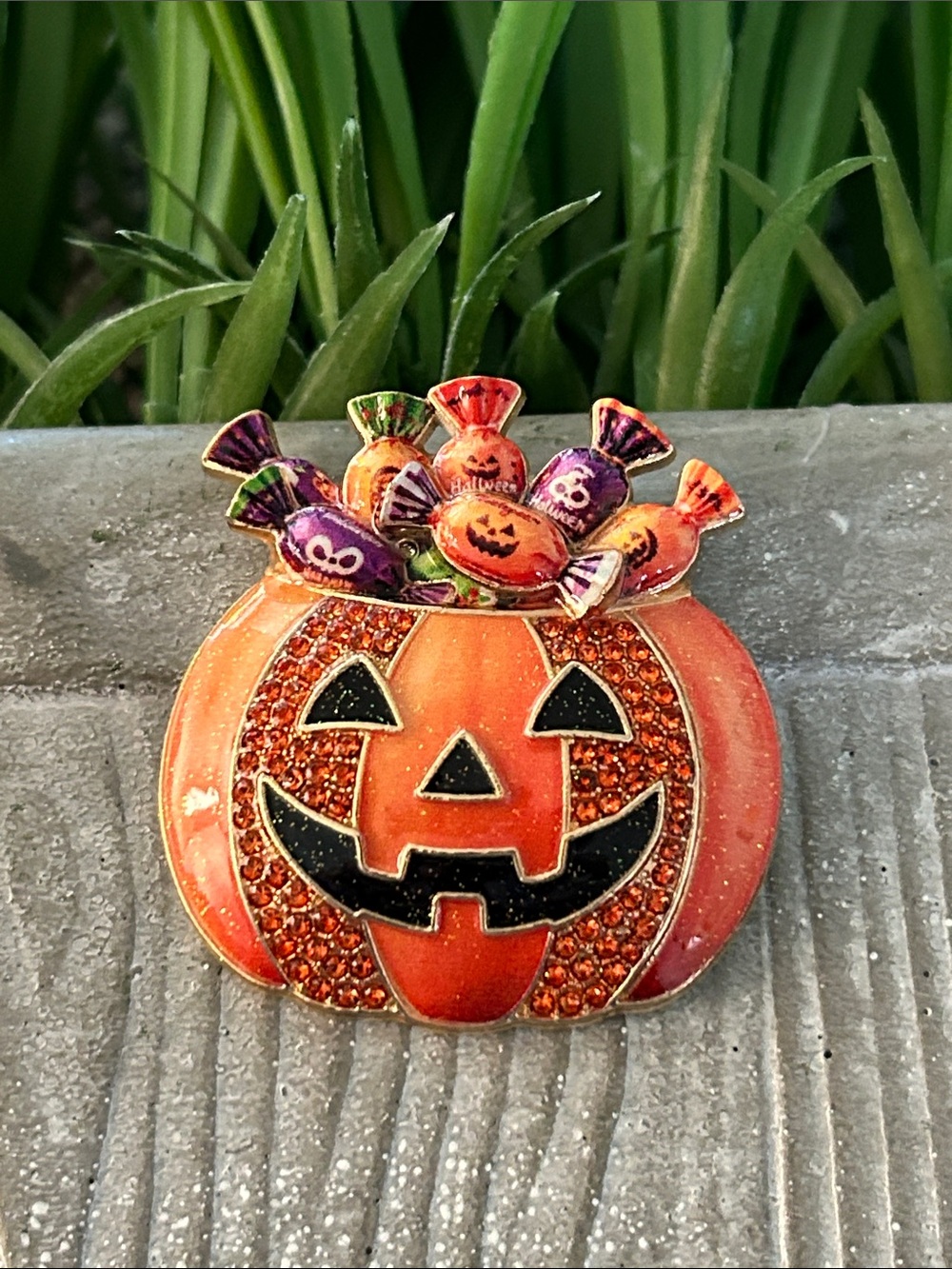 Orange Halloween Pumpkin Candy Bowl Brooch NEW